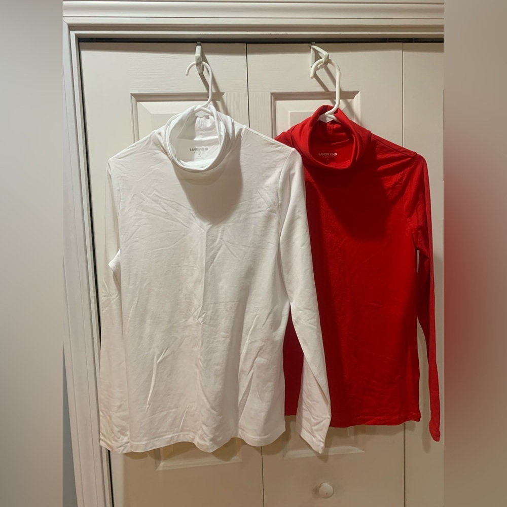 Set of 2 Lands’ End shape fit turtlenecks size Medium